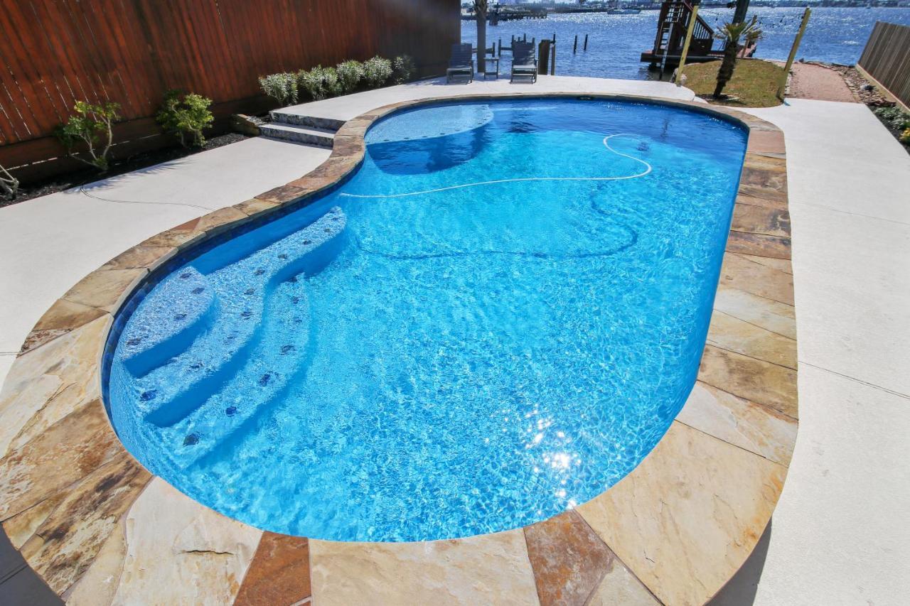 Villa Pool Days And Dock Nights Galveston Exterior foto